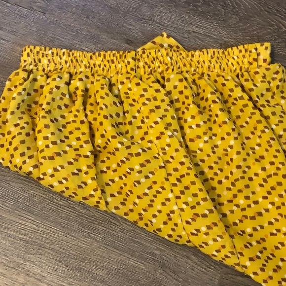 🍁 Fall Skirt | Yellow | Strech waist | Size Small - Picture 3 of 3